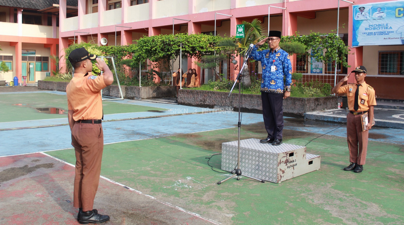 SMK Negeri 3 Mataram Gelar Upacara Peringatan Hari KORPRI ke-53