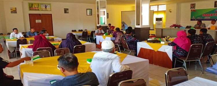 Kunjungan studi tiru SMKN 2 Bima